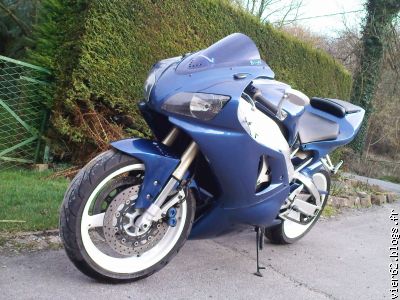 et non ce n est pas un 600 ni un 750 mais belle et bien un 1000!!!!!!